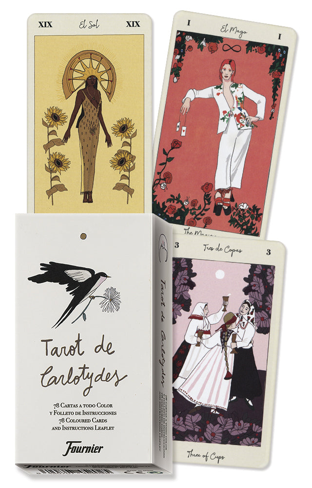 Collection of tarot cards with artistic designs and 'Fournier' branding.