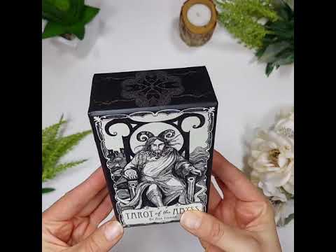 Tarot of the Abyss Unboxing!